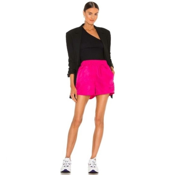 Bandier WSLY DARK ANEMONE PINK The Ludlow Nylon Short - Picture 1 of 7